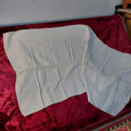 Скатерть, ткань х/б, кружево ручная работа, размер 78х166см. СССР.